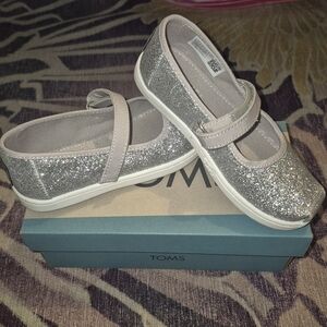TOMS Kids Glitter Mary Jane Shoes - Silver